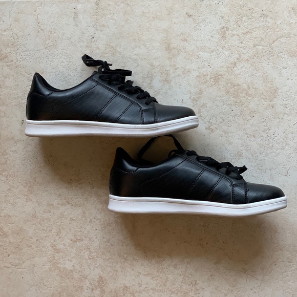 *Brand New // Forever 21 Faux Leather Sneakers - Picture 3 of 3